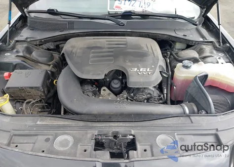 2013 Chrysler 300 Motown из США, поврежденный, VIN 2C3CCAAG8DH556391